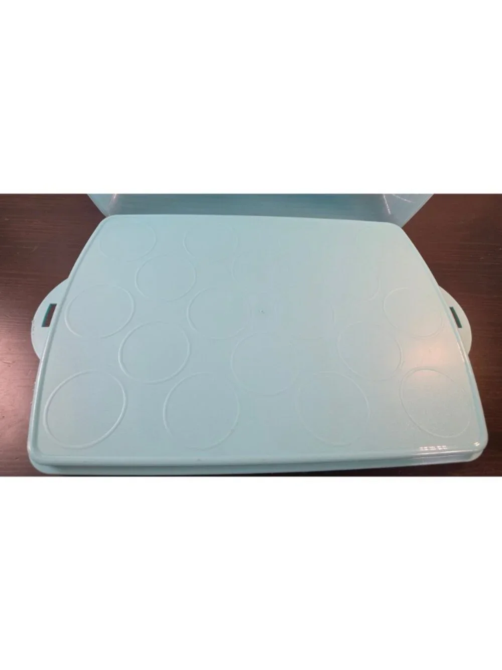TUPPERWARE CAKE CUPCAKE CARRIER aqua blue SHEET REVERSIBLE TAKER 3861-A teal